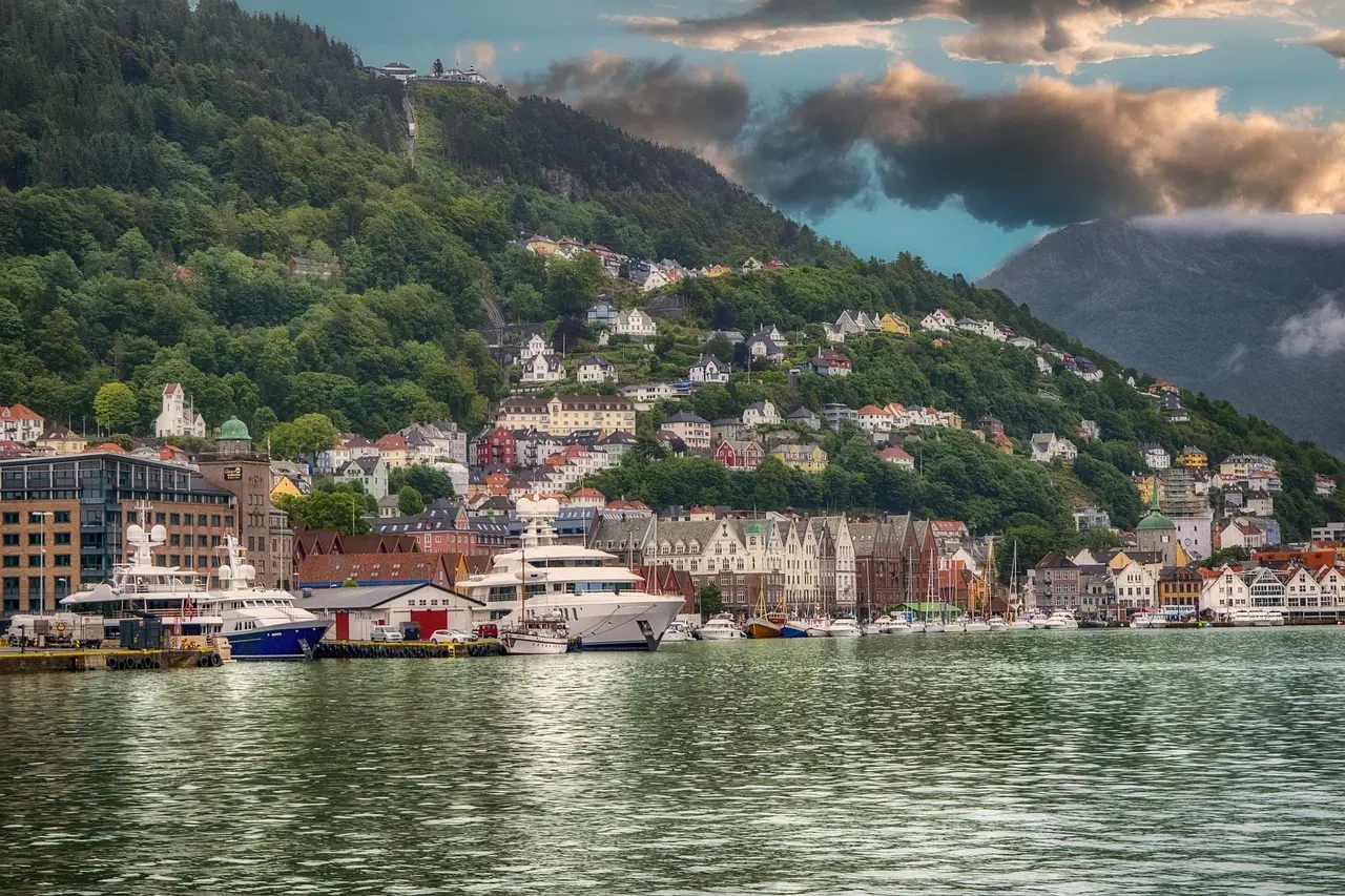 Hvordan er vejret i Bergen i uge 42?