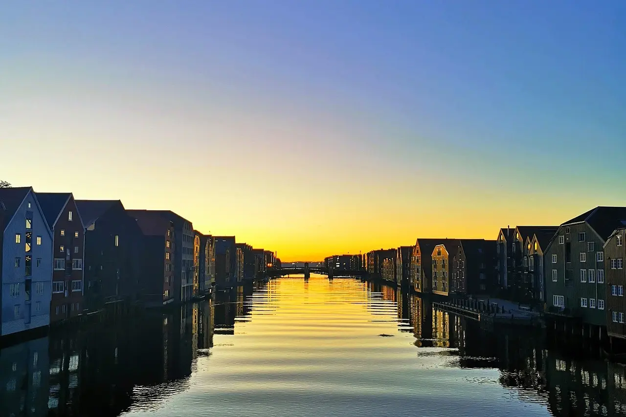 Hvordan er vejret i Trondheim i november måned?